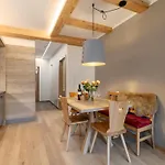Apart33 2-6 Apartamento *